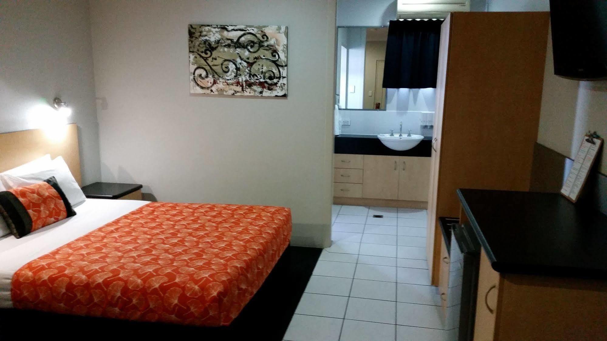 Alara Motor Inn Маккай Экстерьер фото
